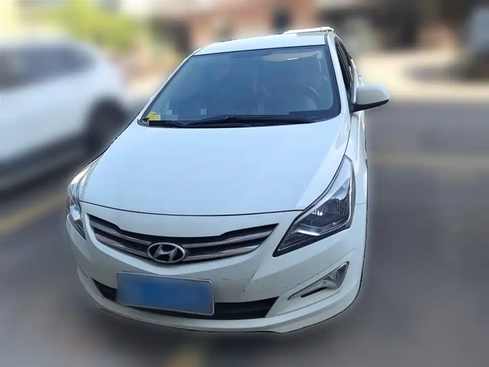 Hyundai Rena