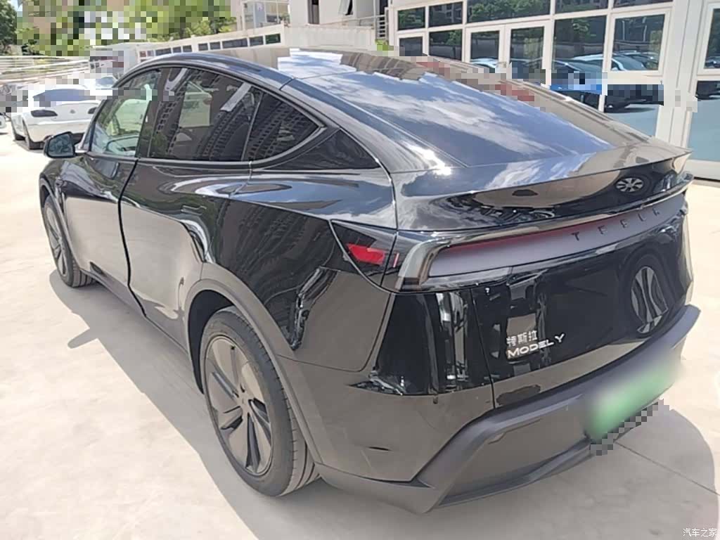 Tesla Model Y, 2025 все фото