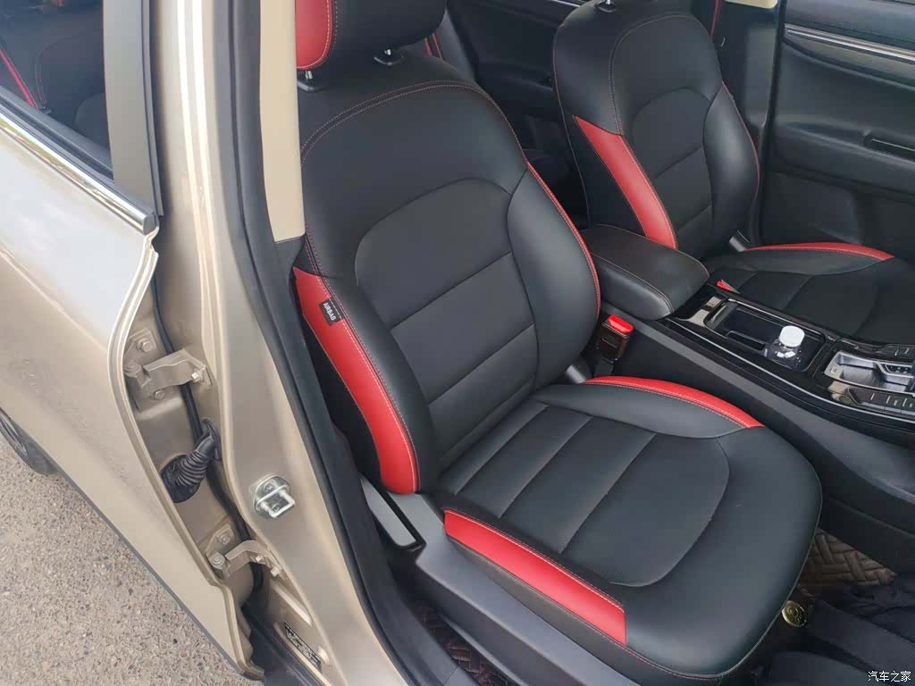 Geely Emgrand, 2021 19