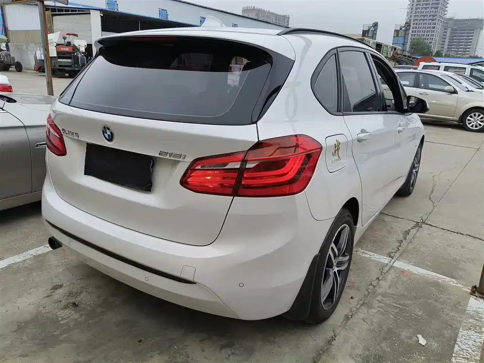 BMW 2 series station wagon