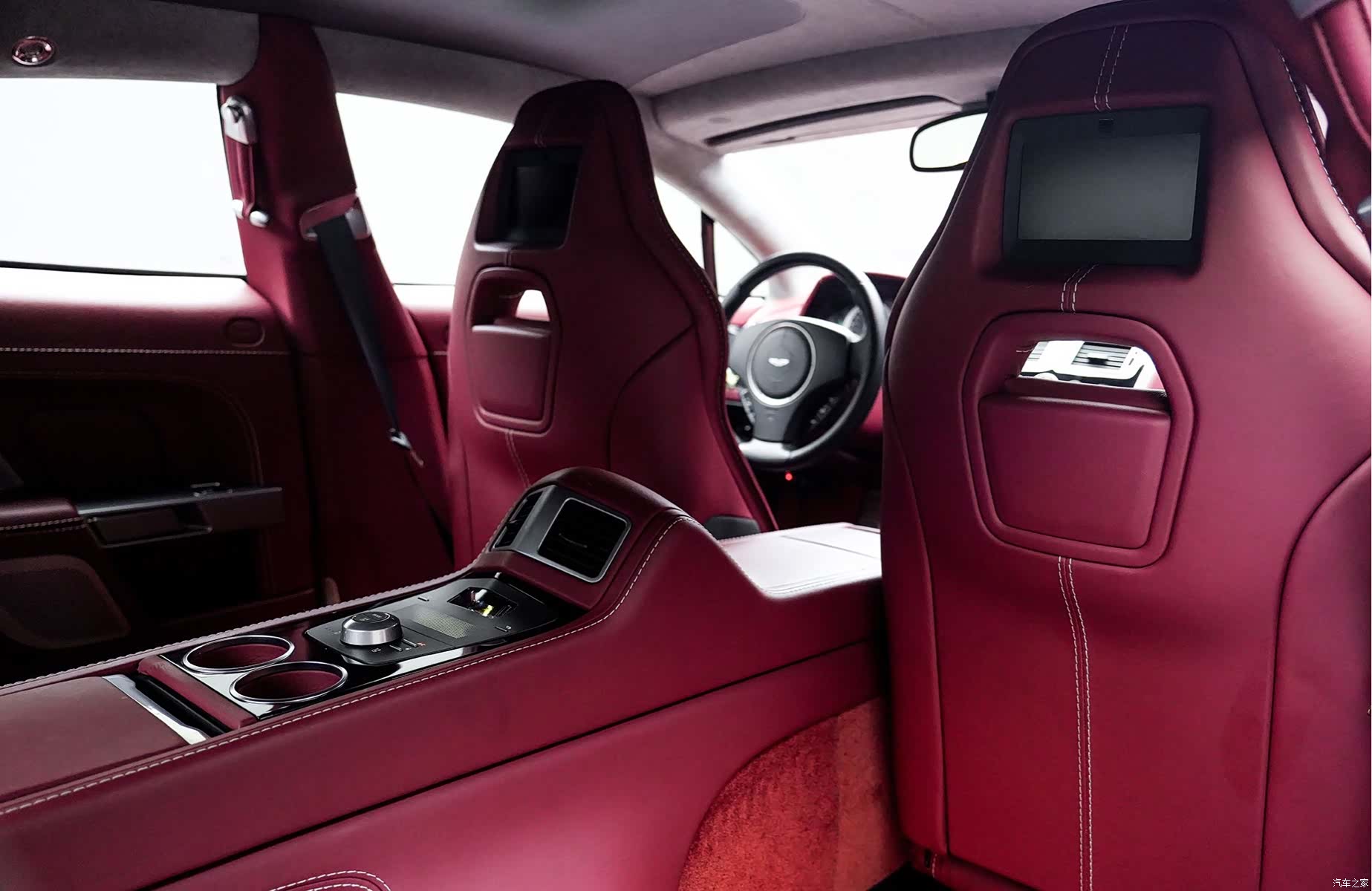 Aston Martin Rapide, 2016 14