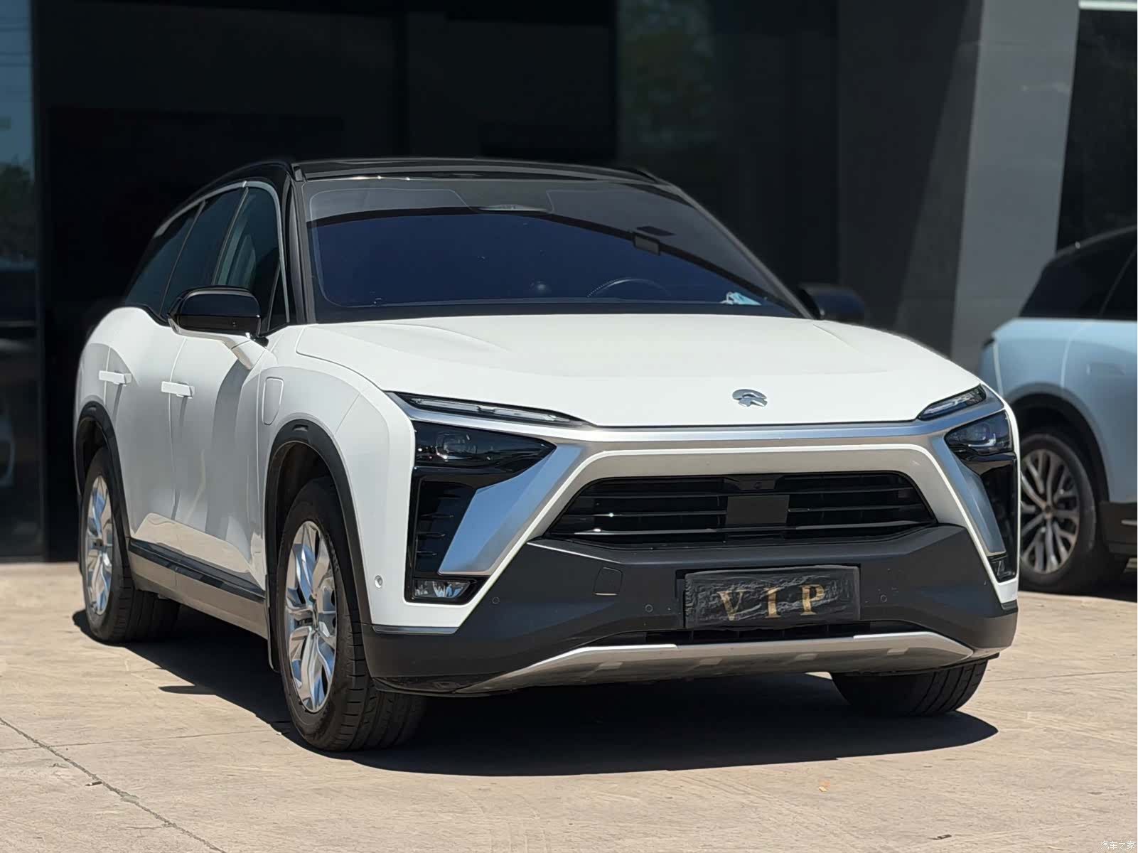 NIO ES8, 2023 3
