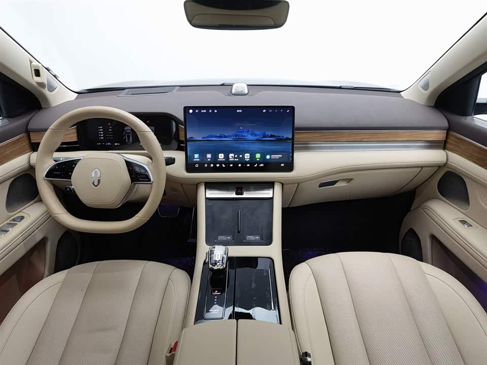 AITO Ask the world M7