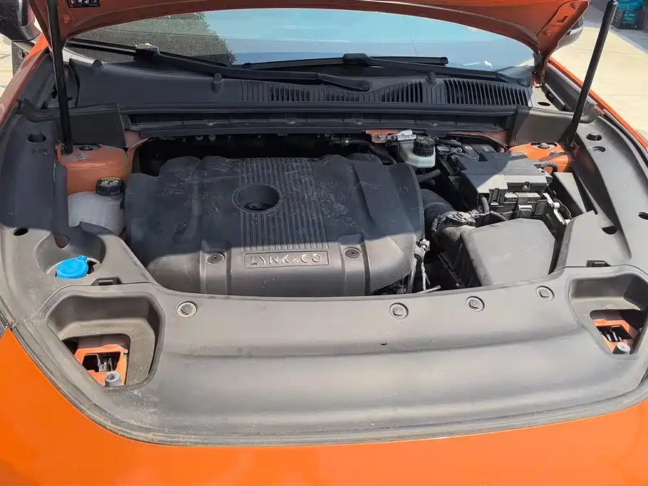 Lynk & Co 02 Hatchback