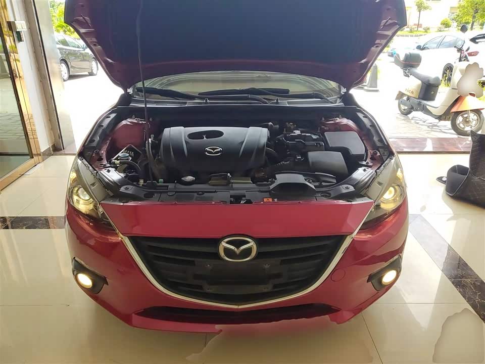 Mazda 3 Angkesaila