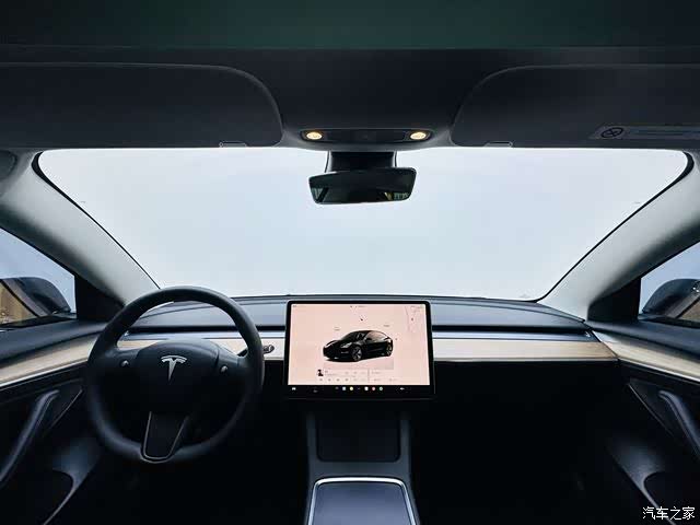 Tesla Model 3, 2023 7