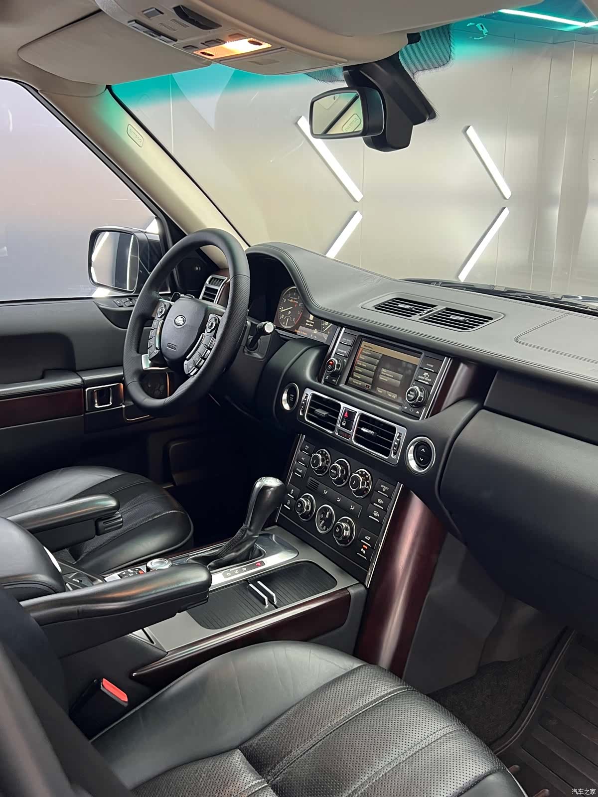 Land Rover Range Rover, 2011 22