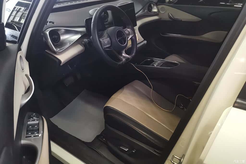 BYD Dolphin, 2023 9