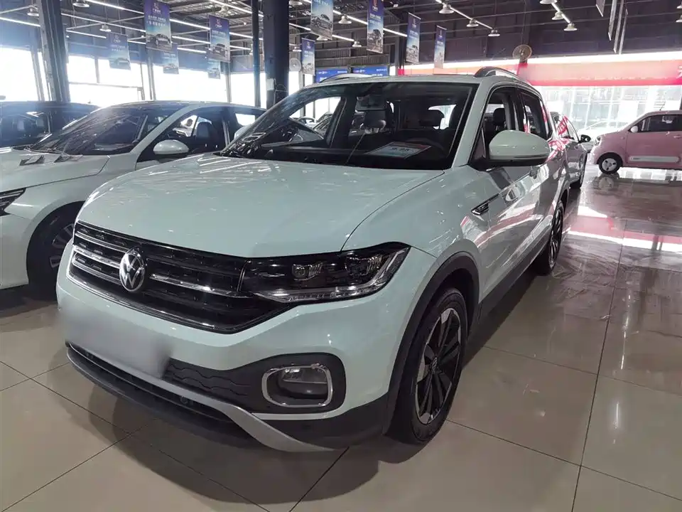 Volkswagen Exploring the shadow