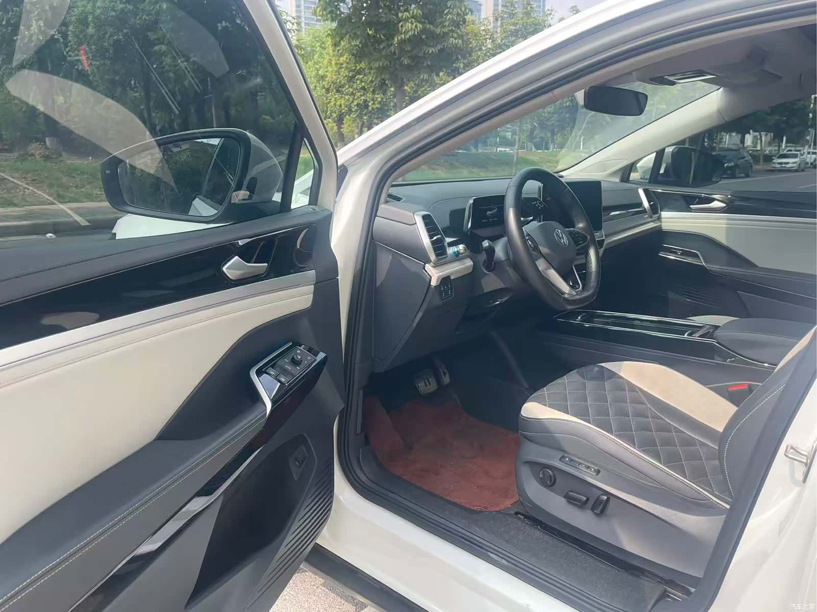 Volkswagen ID.6, 2022 4