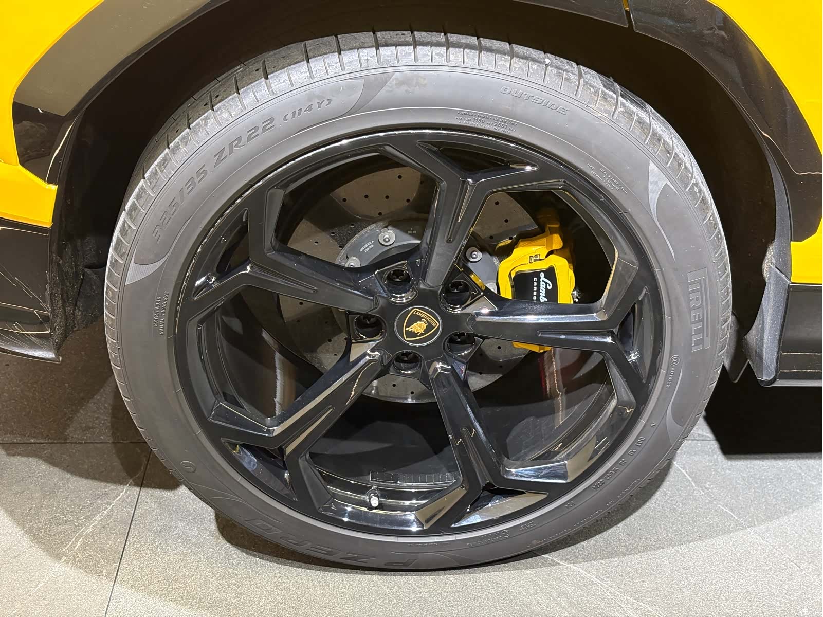 Lamborghini Urus, 2019 20