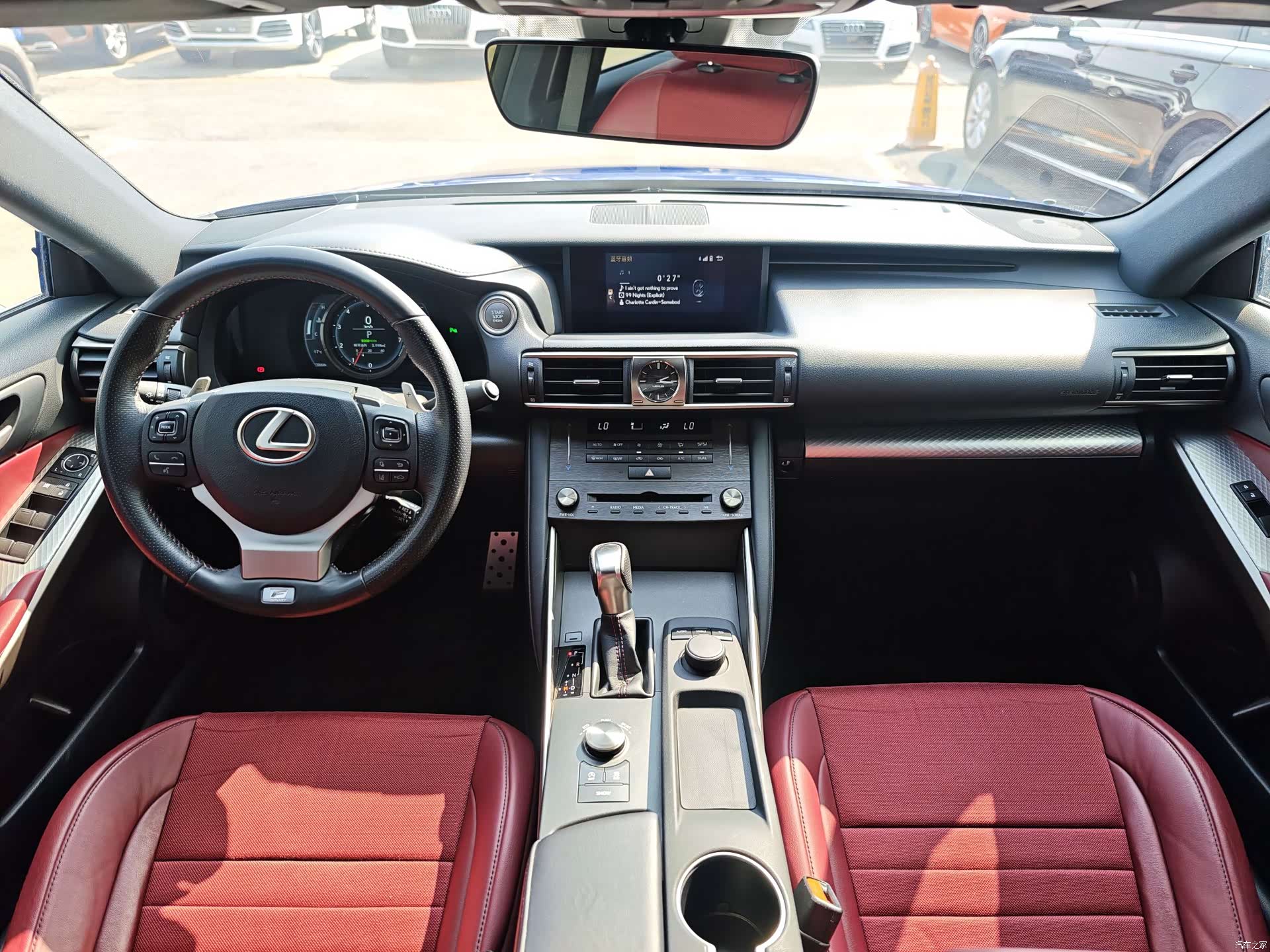 Lexus IS, 2019 10