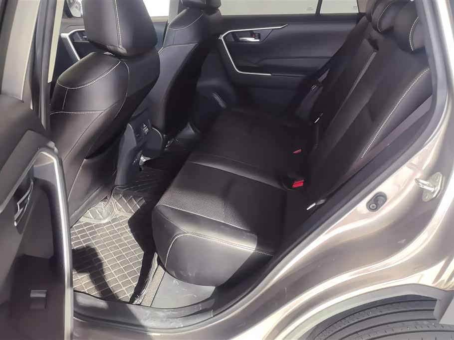 Toyota RAV4 Rongfang