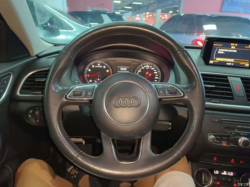 Audi Q3, 2017 11