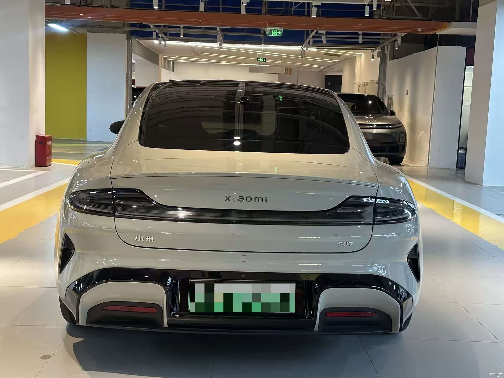 Xiaomi SU7, 2025 8