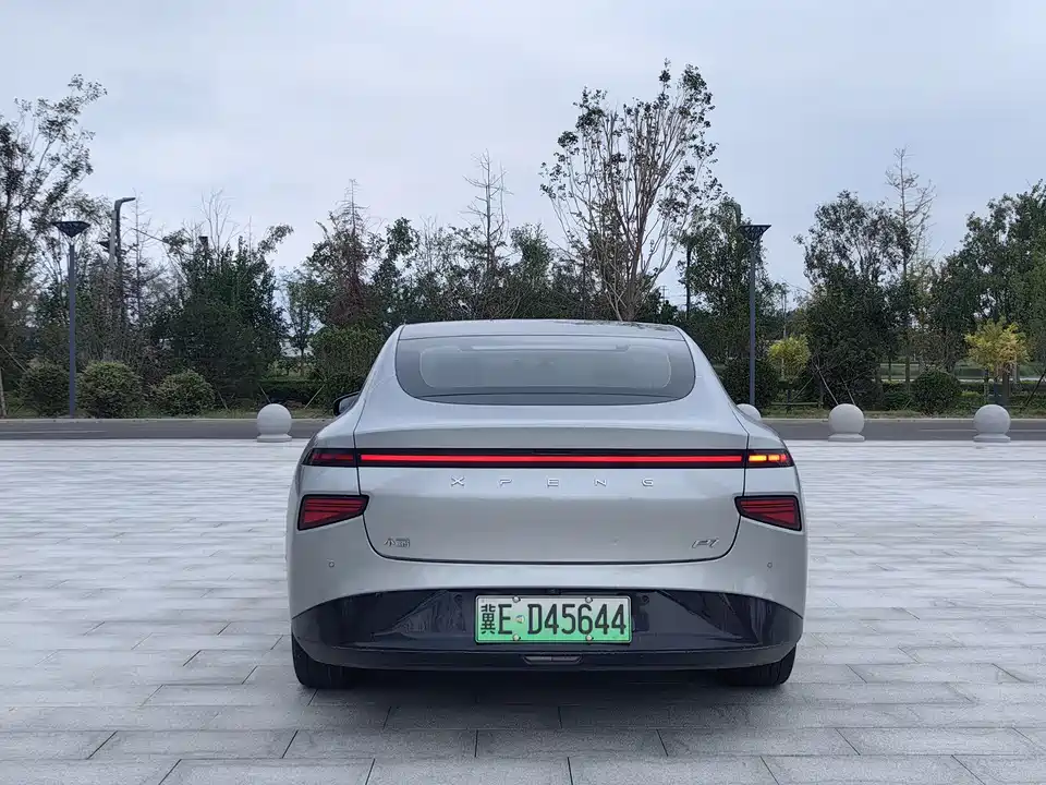 XPENG P7
