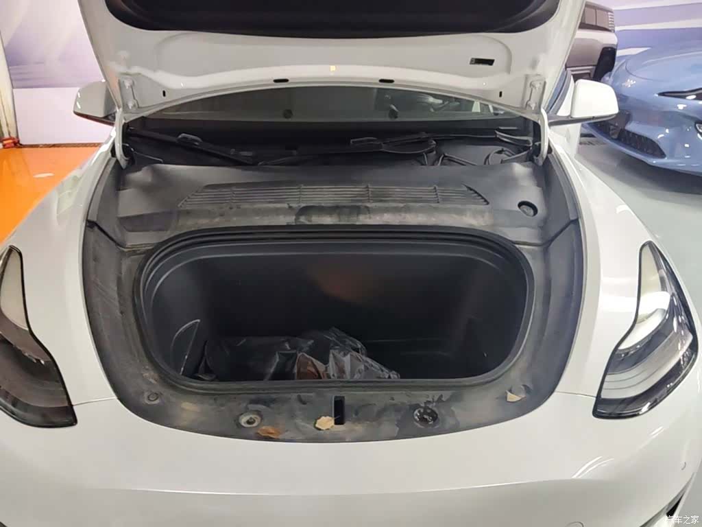 Tesla Model Y, 2021 20
