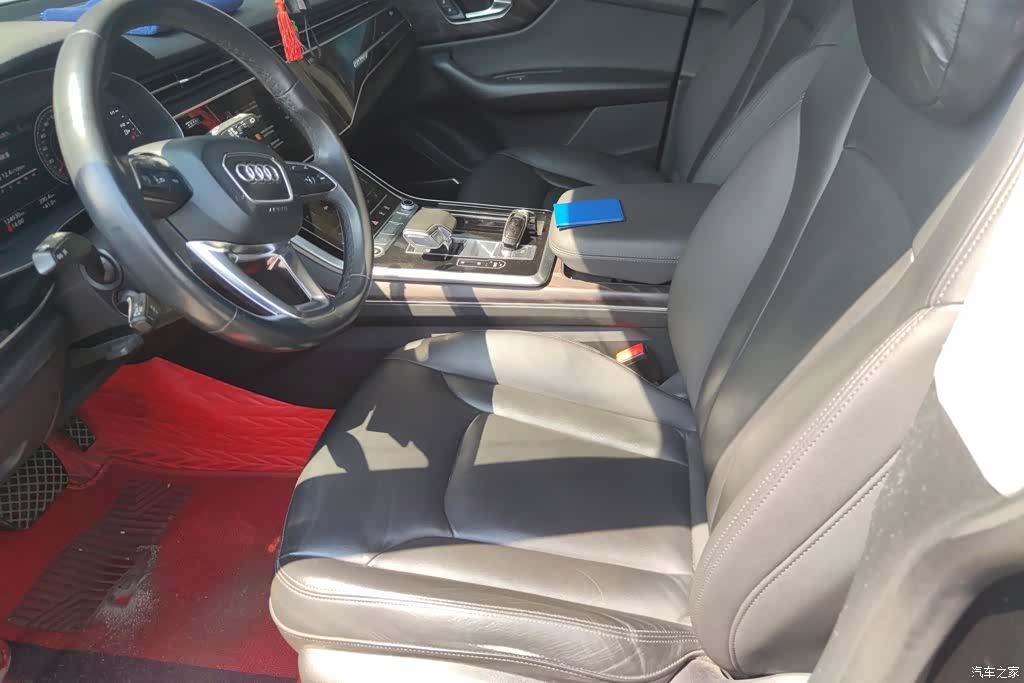 Audi Q8, 2021 9