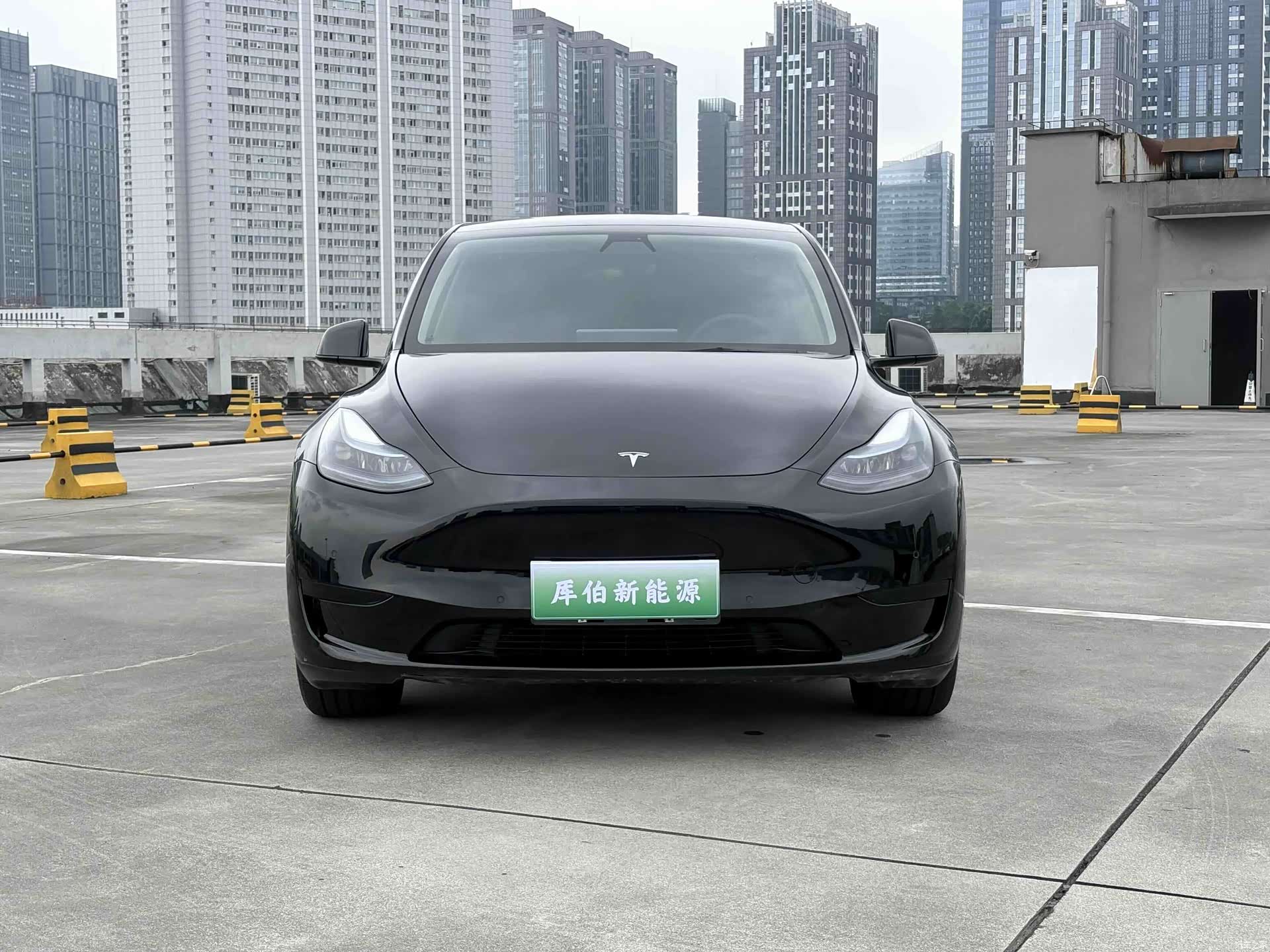 Tesla Model Y, 2022 2