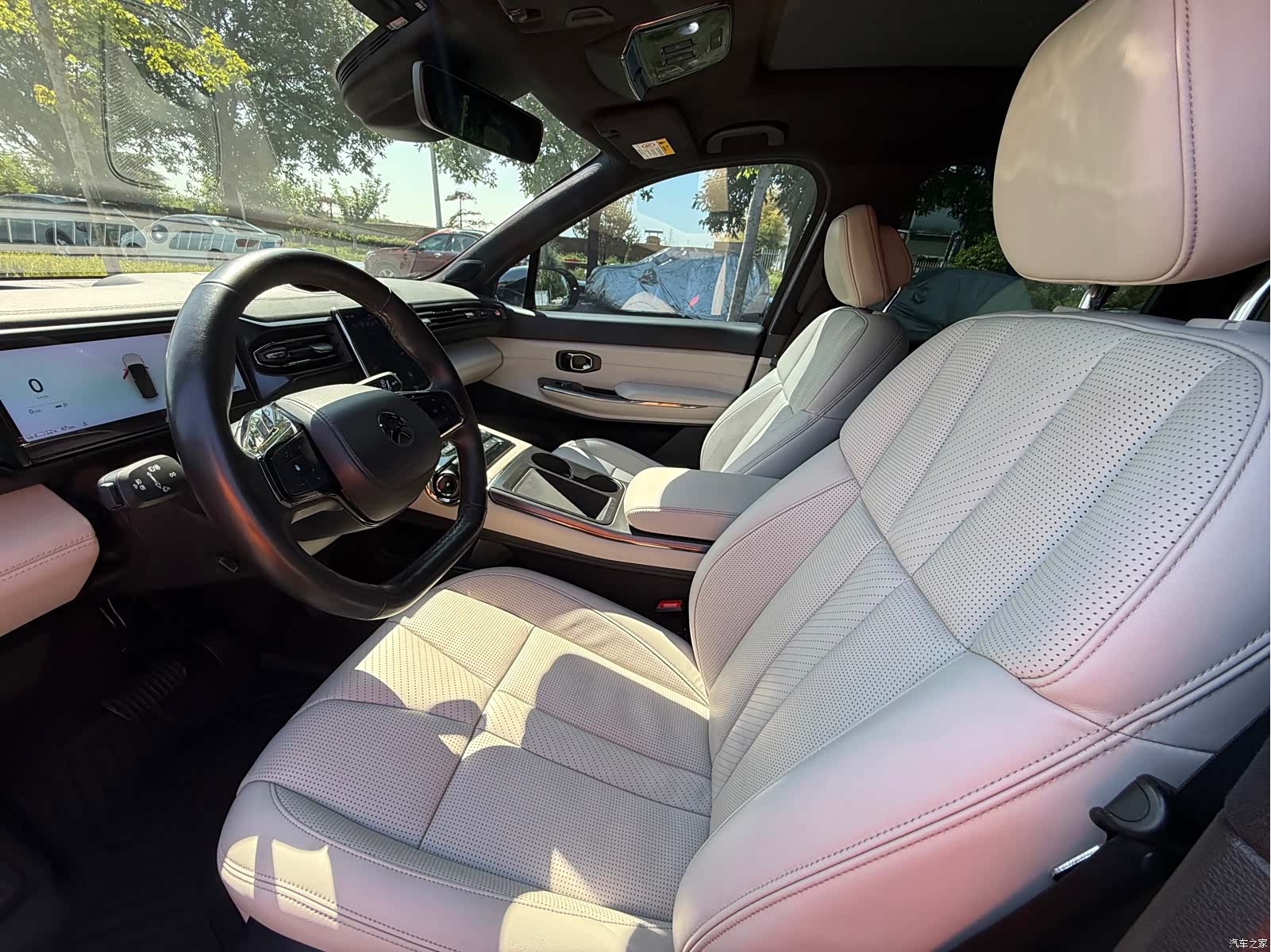 NIO ES8, 2021 8