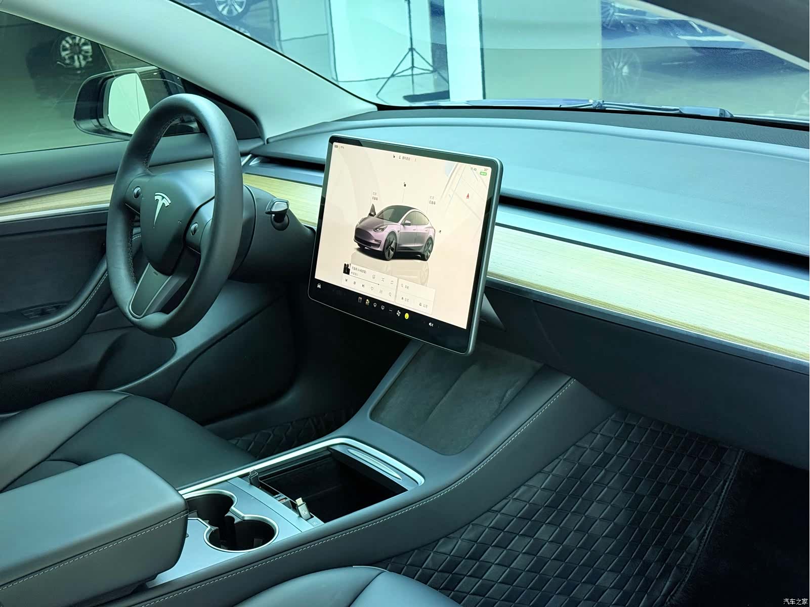Tesla Model 3, 2023 6
