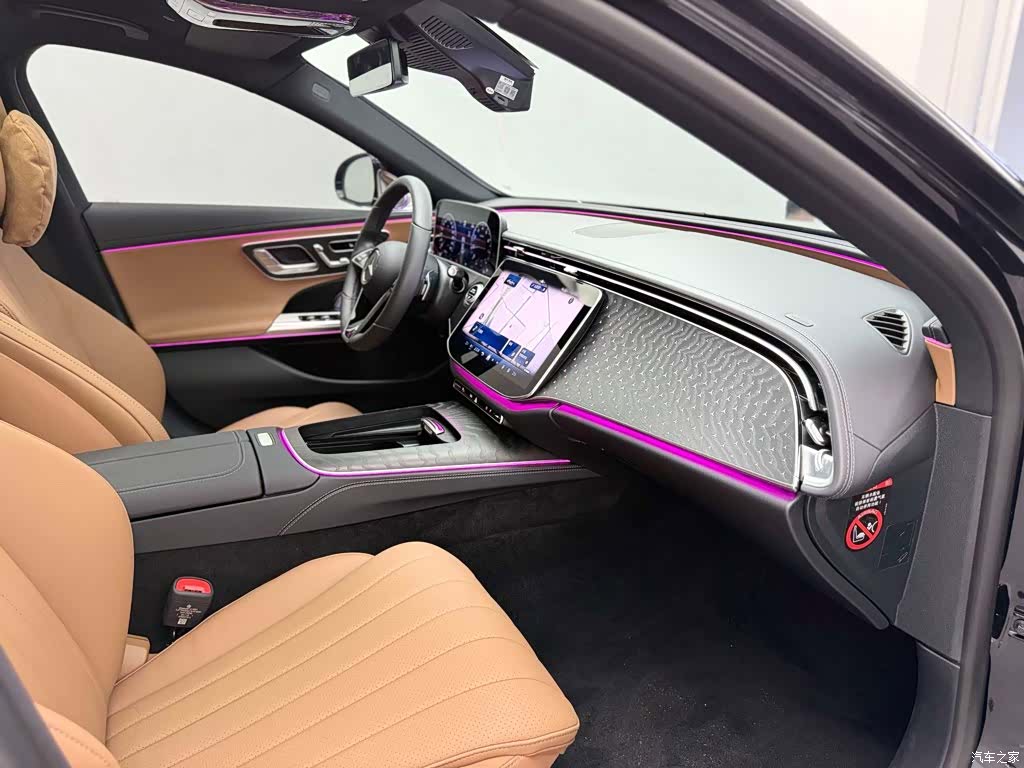 Mercedes-Benz E-Class, 2026 11