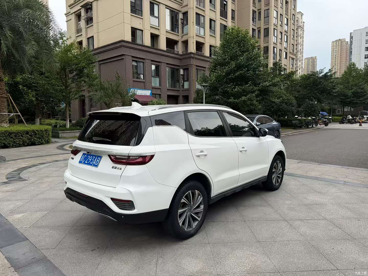 Geely X6, 2020 9