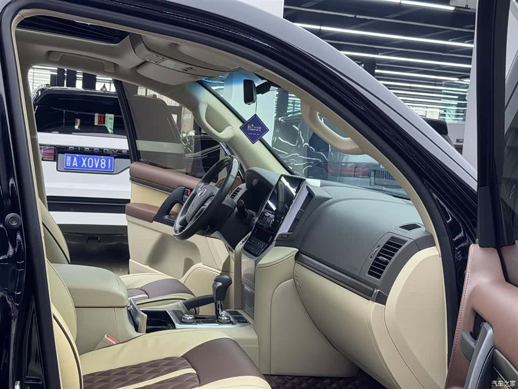 Toyota Land Cruiser, 2020 8