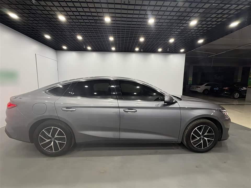 BYD Qin L