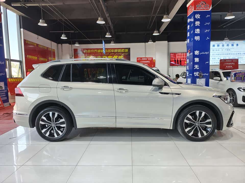 Volkswagen Tiguan L
