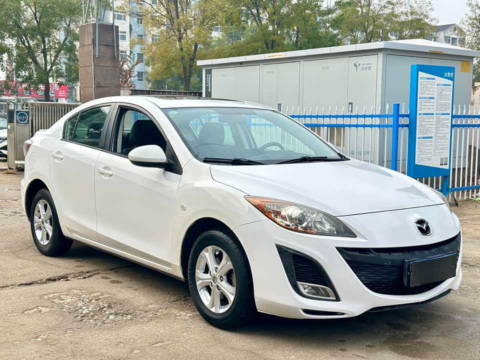 Mazda 3 star Cheng