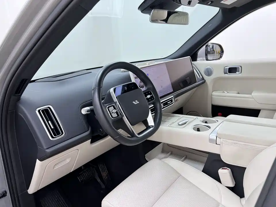 Li Auto Ideal L8