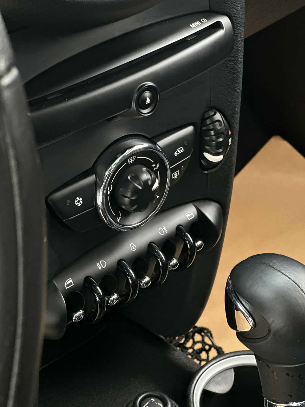 Mini Cooper, 2011 12