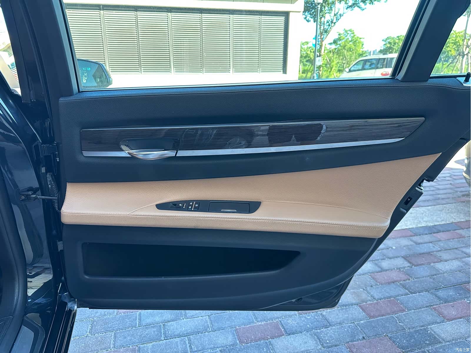BMW 7 Series, 2012 41