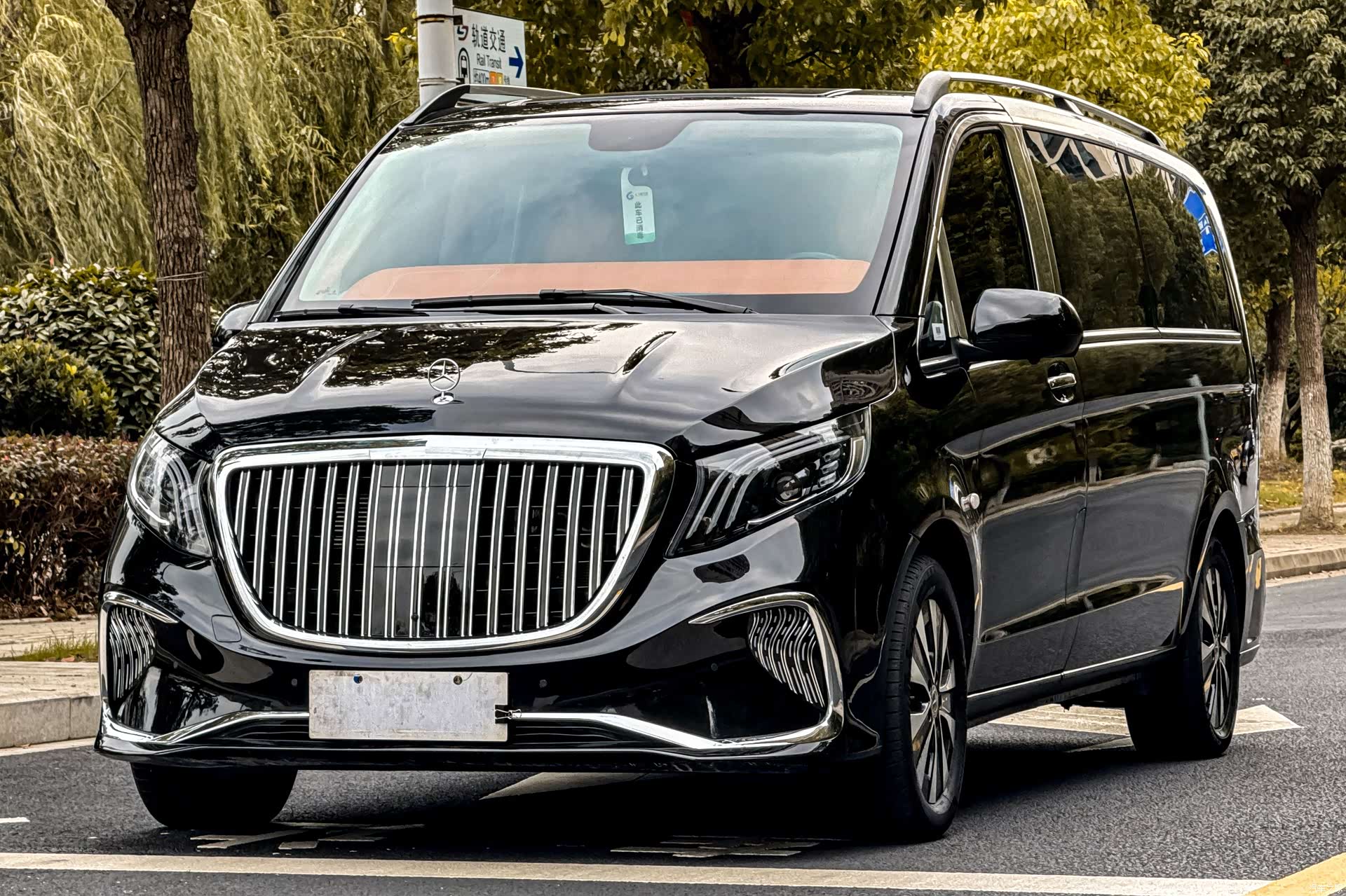 Mercedes-Benz 7, 2024 1