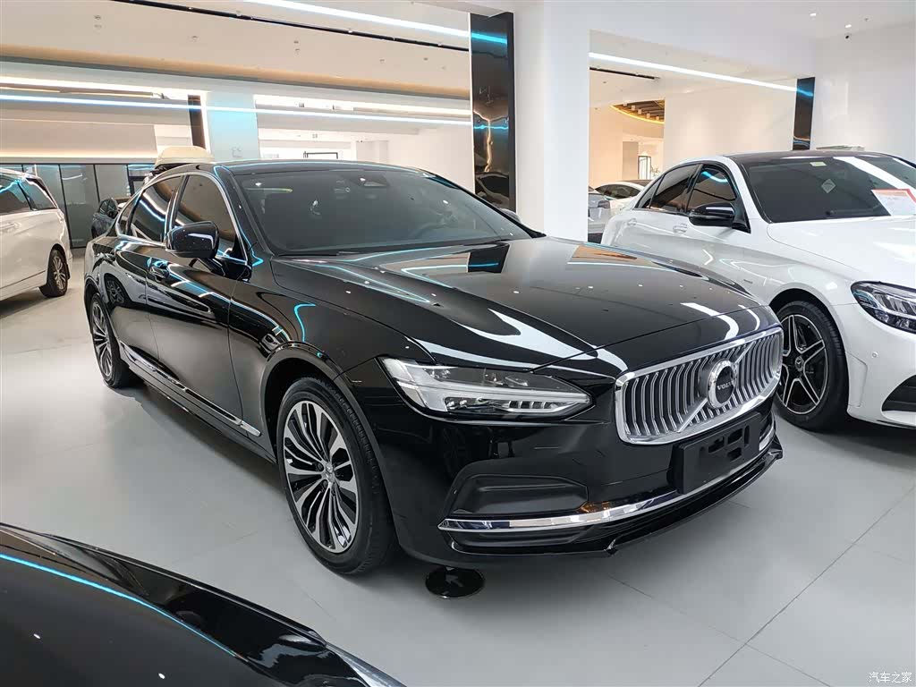 Volvo S90, 2024 4