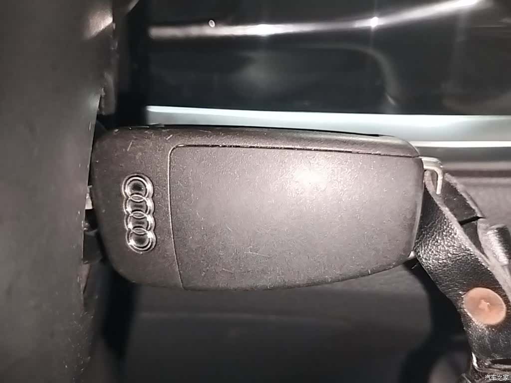 Audi Q3, 2019 9