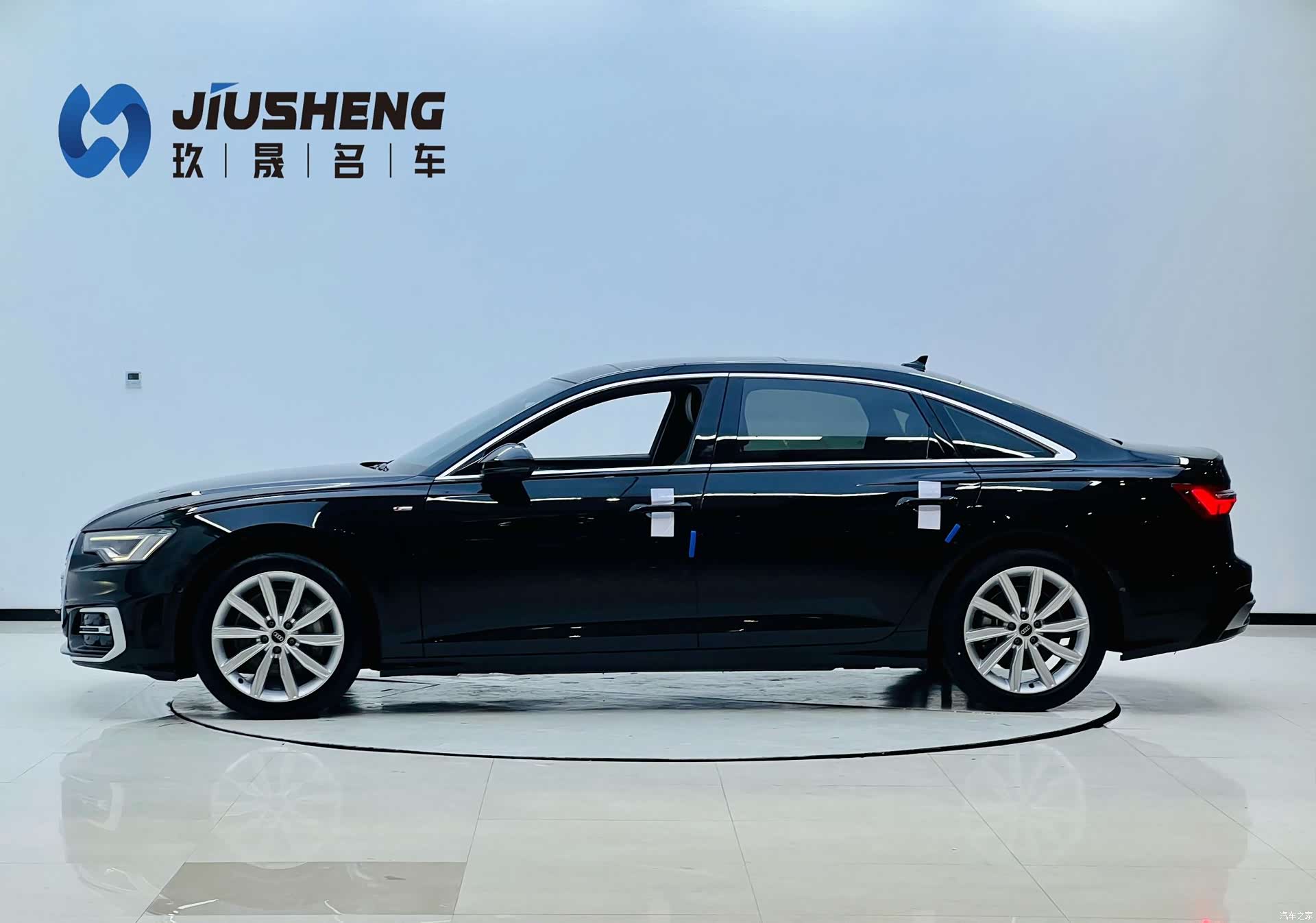 Audi A6L, 2022 3