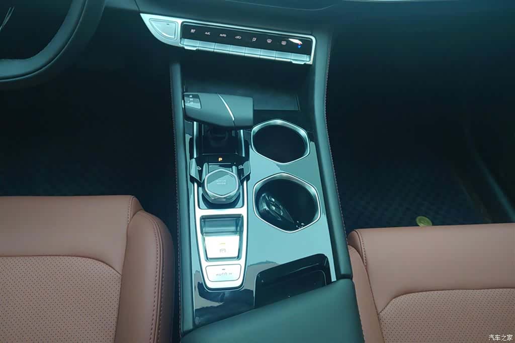 Changan Eado, 2025 16