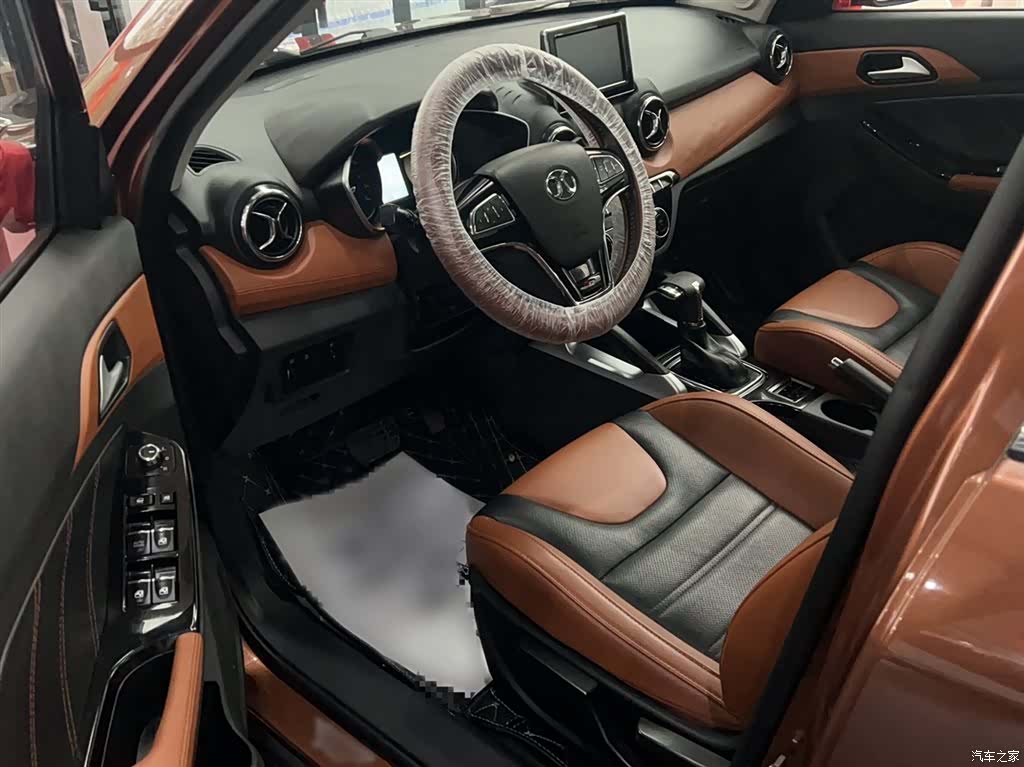 BAIC X35, 2018 13