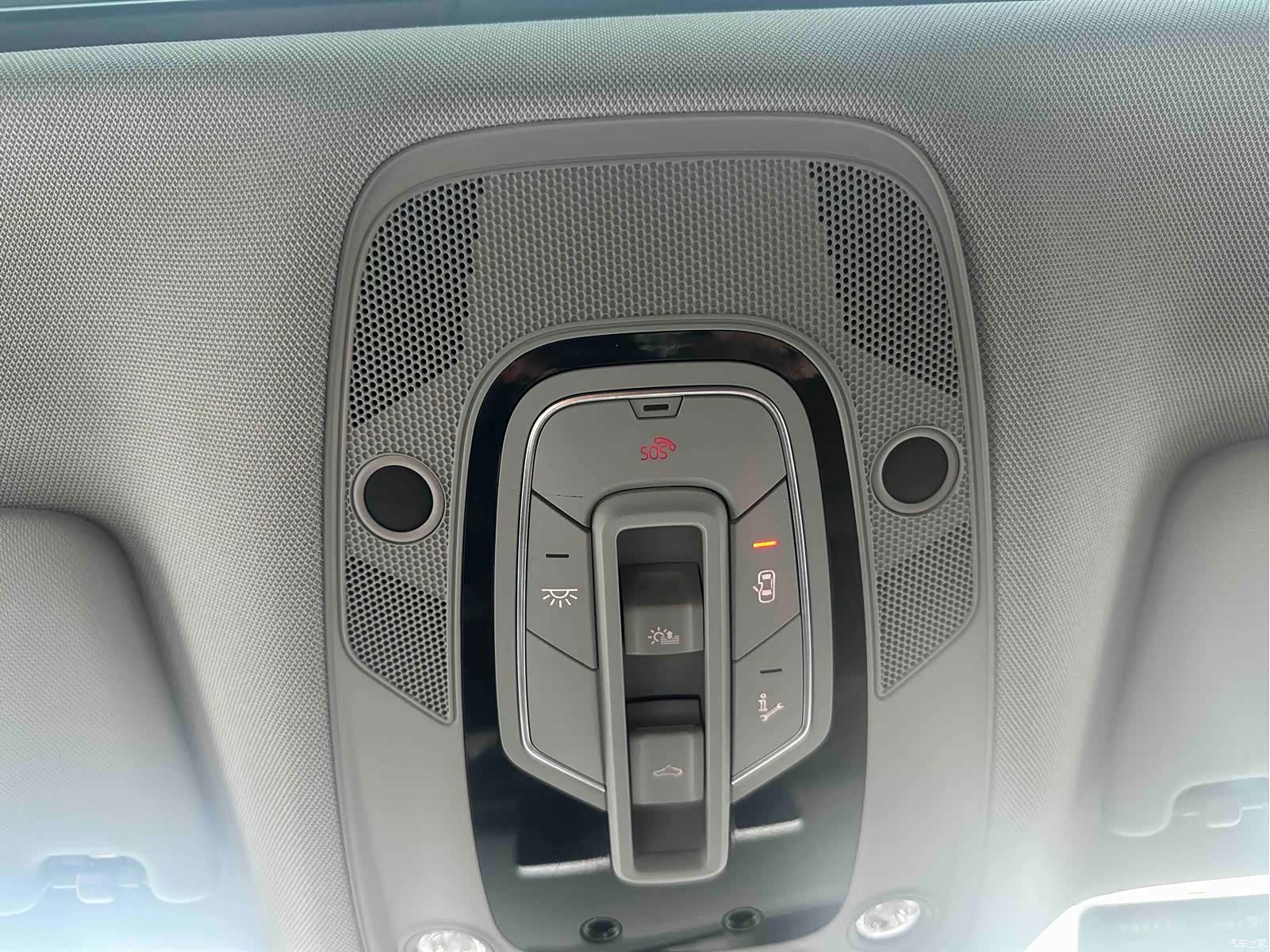 Audi Q5L, 2018 24