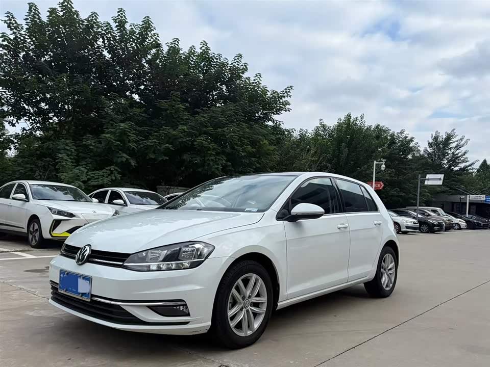 Volkswagen golf