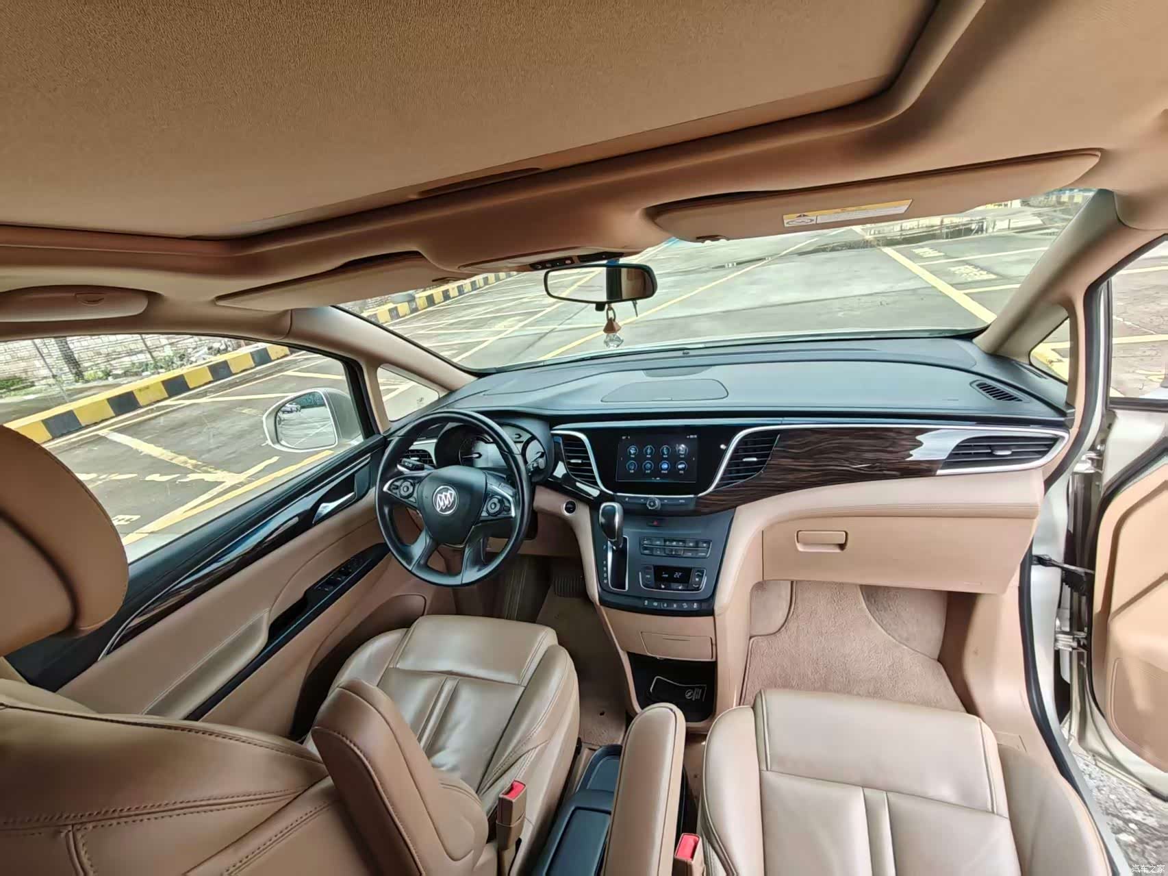 Buick GL8, 2018 все фото