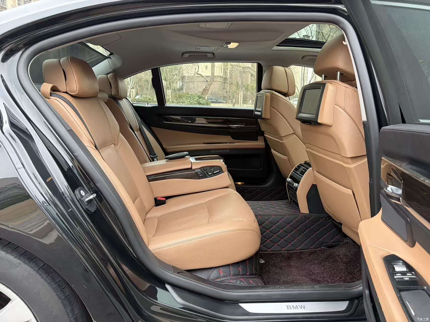 BMW 7 Series, 2011 9