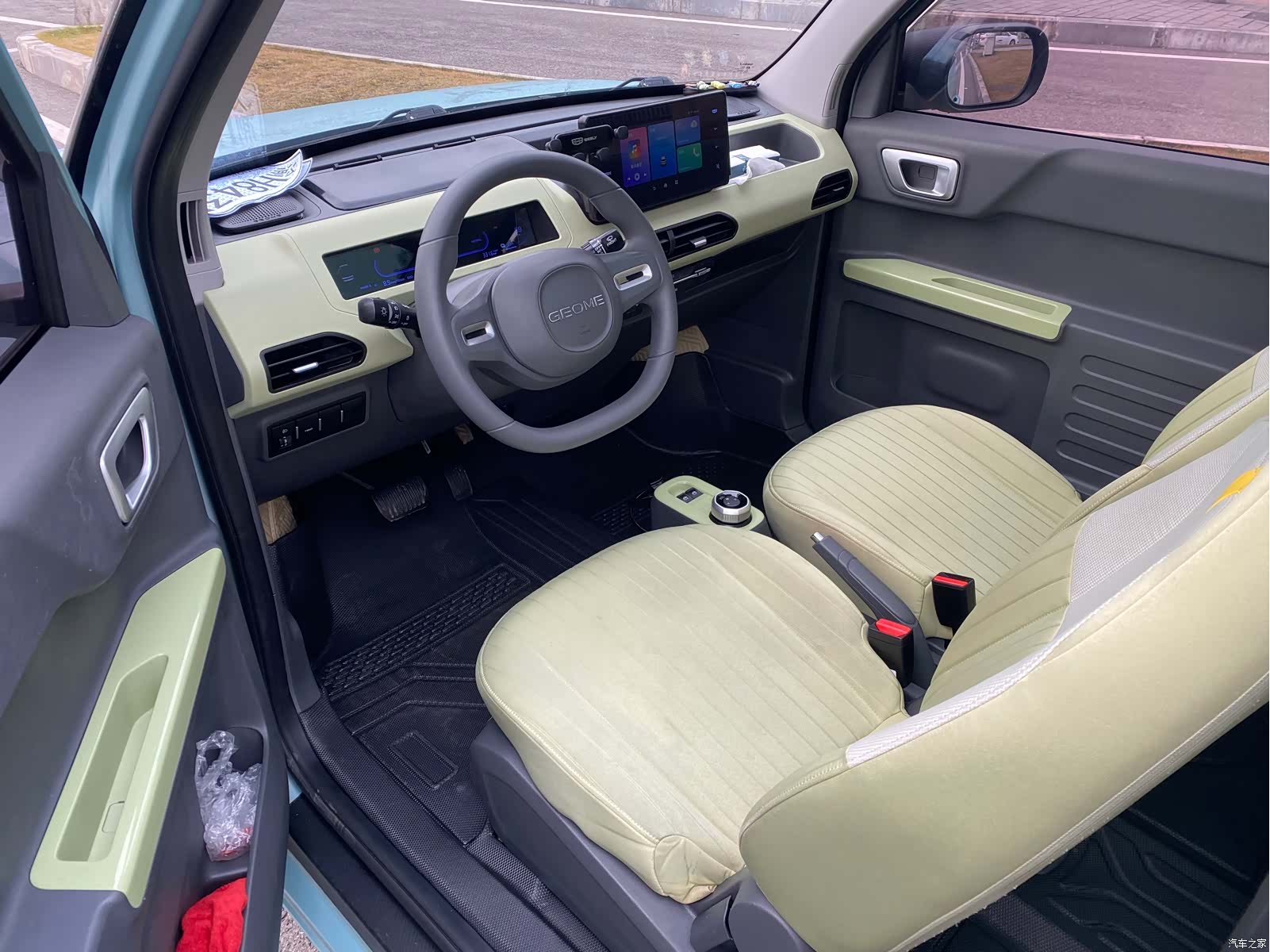 Geely Panda, 2023 4