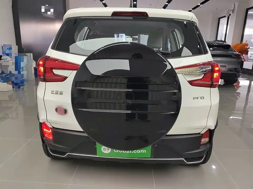 BYD Yuan Pro BYD Yuan Pro