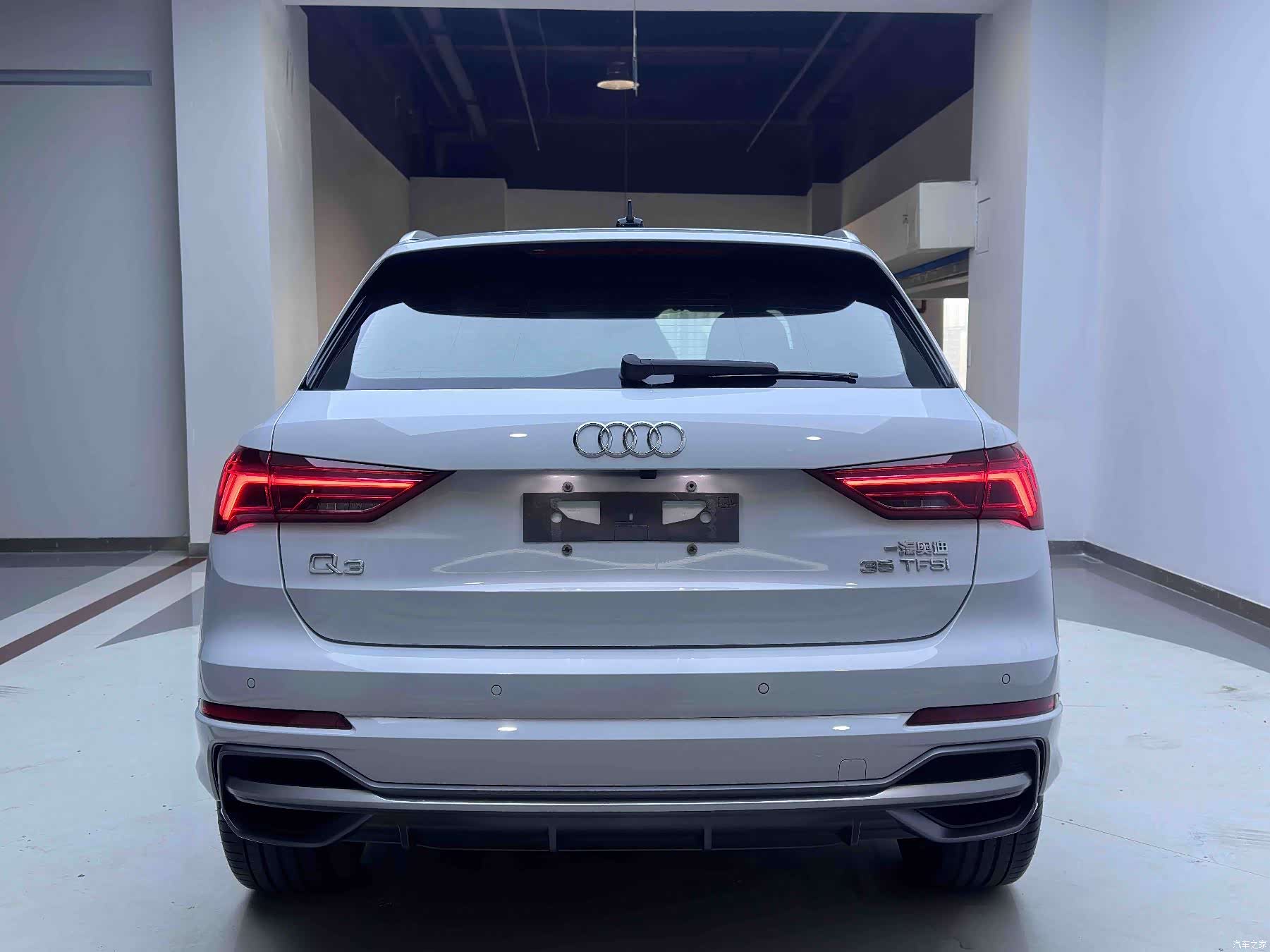Audi Q3, 2022 3
