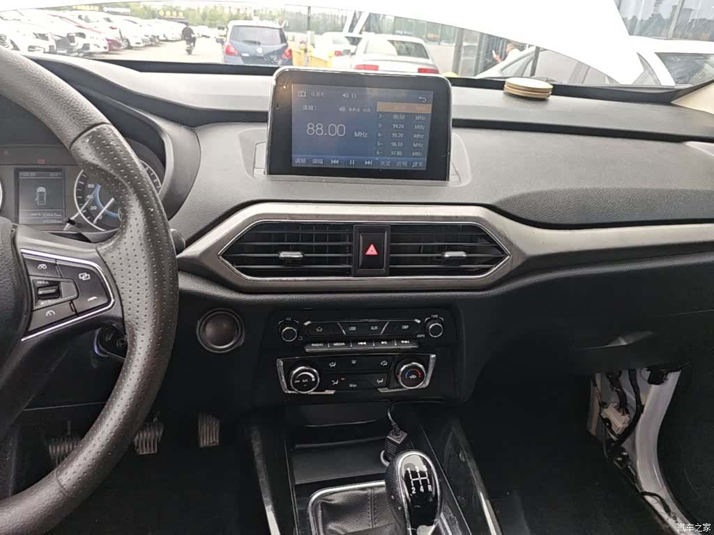 DongFeng S560, 2019 13