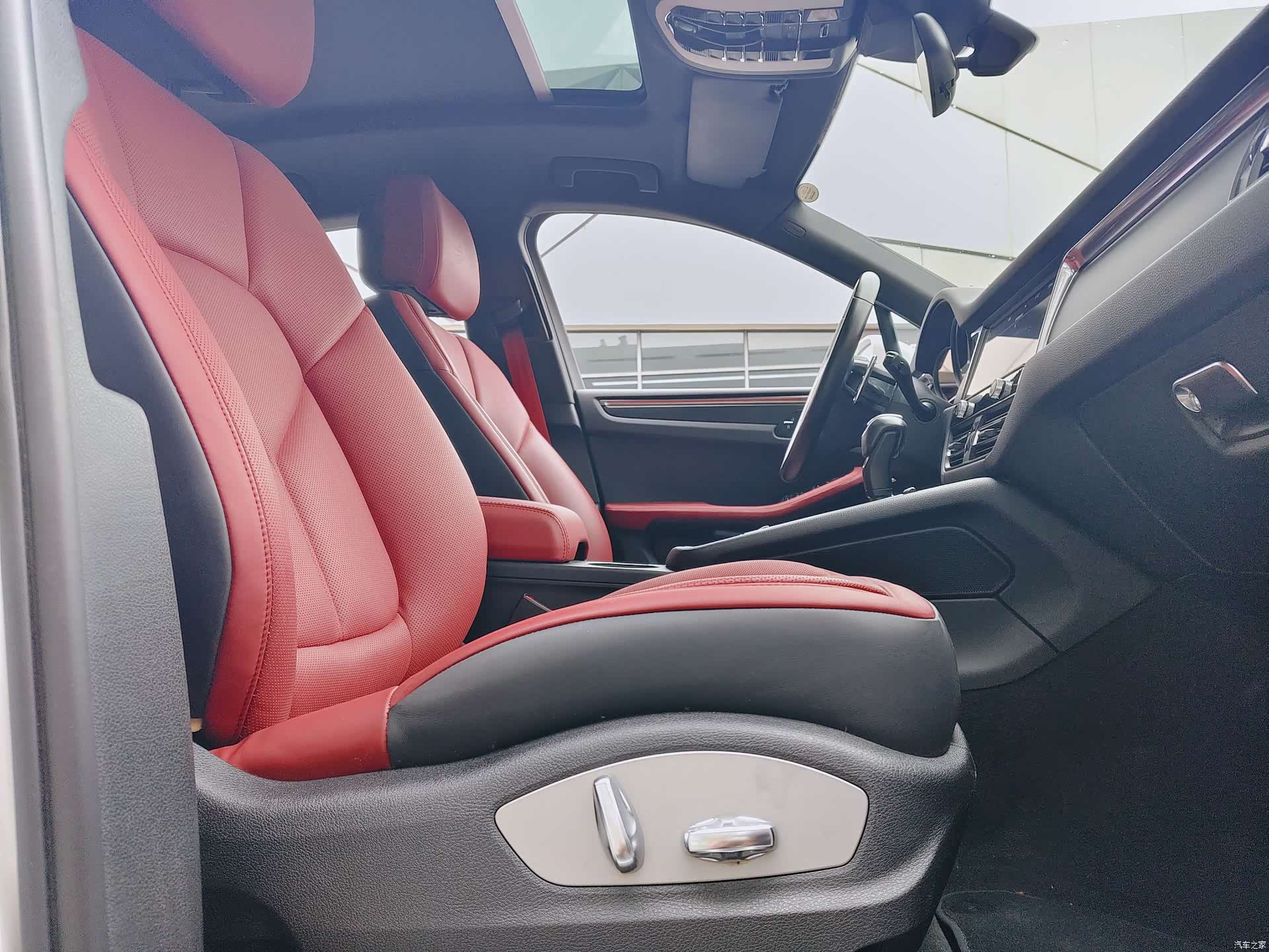 Porsche Macan, 2023 4