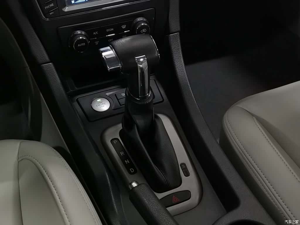 BAIC D50, 2016 13